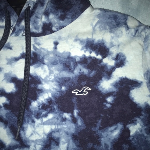 Hollister shirt - Picture 2 of 2